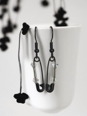 5 For $25💫Small Punk Black Safety Pin Earrings With Clear Crystal Accent Beads